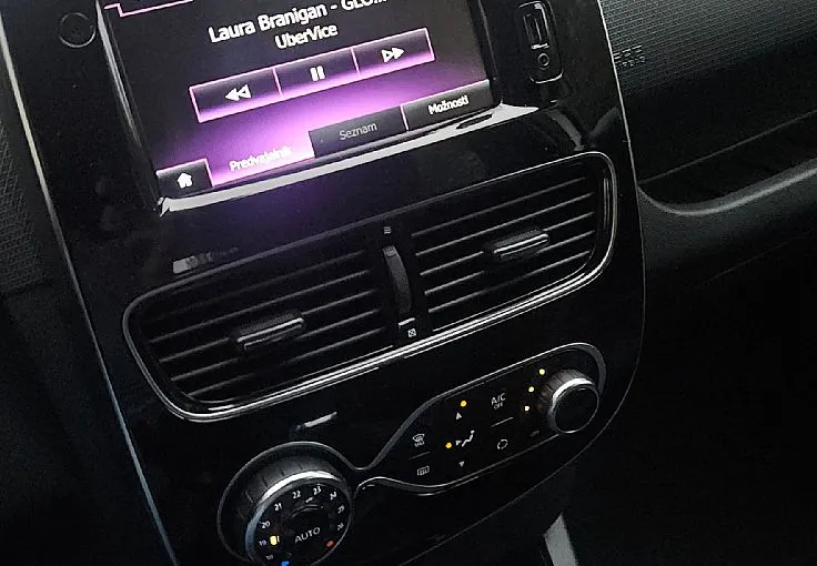 Zunanja slika - Renault Clio - 0.9 TCe 90ks °1.LASTNIK° °NAVIGACIJA° °LED° - 9