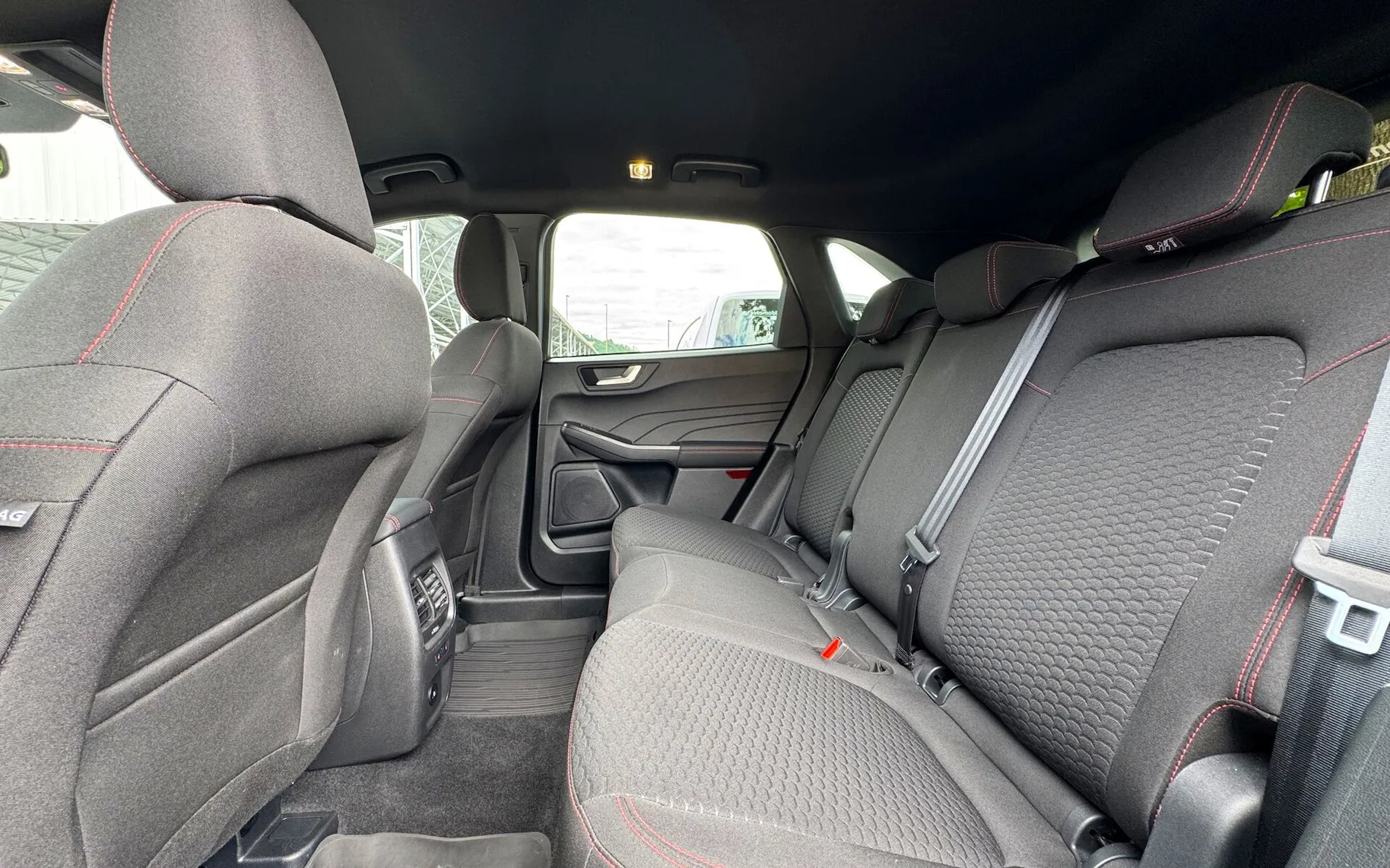 Zunanja slika - Ford Kuga - 1.5 EcoBoost ST-LINE AVT 186KM SLO FULL LED NAVI - 9