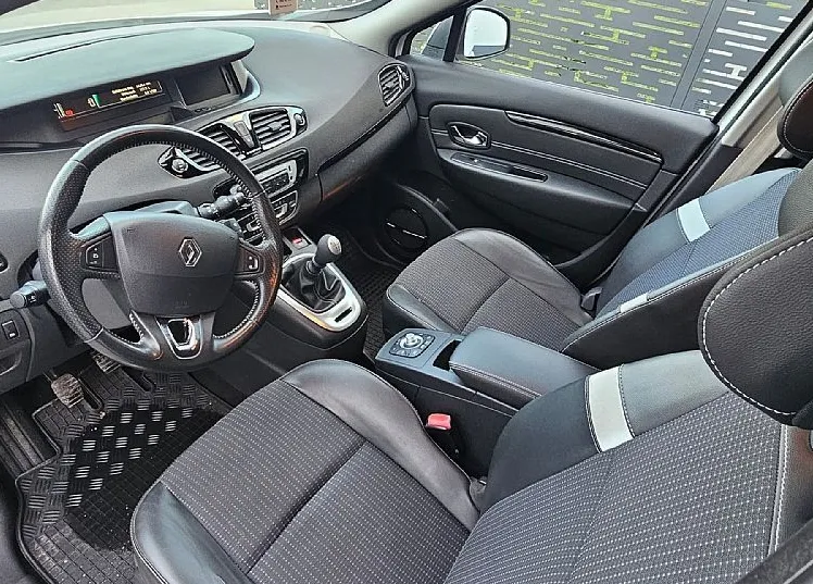 Zunanja slika - Renault Scénic - Scenic 1.2 16v-BOSSE-Le 159.000km-Odličen- Tempo.- - 3
