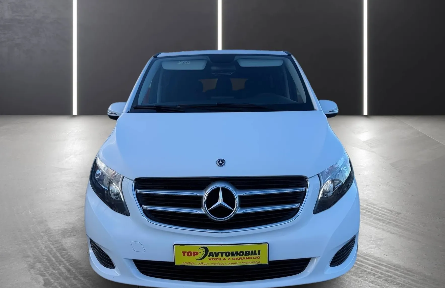 Zunanja slika - Mercedes-Benz V-Razred - V 200d SLO VOZILO NAVI PDC TEM KAMERA 1LASTNIK TOP - 11