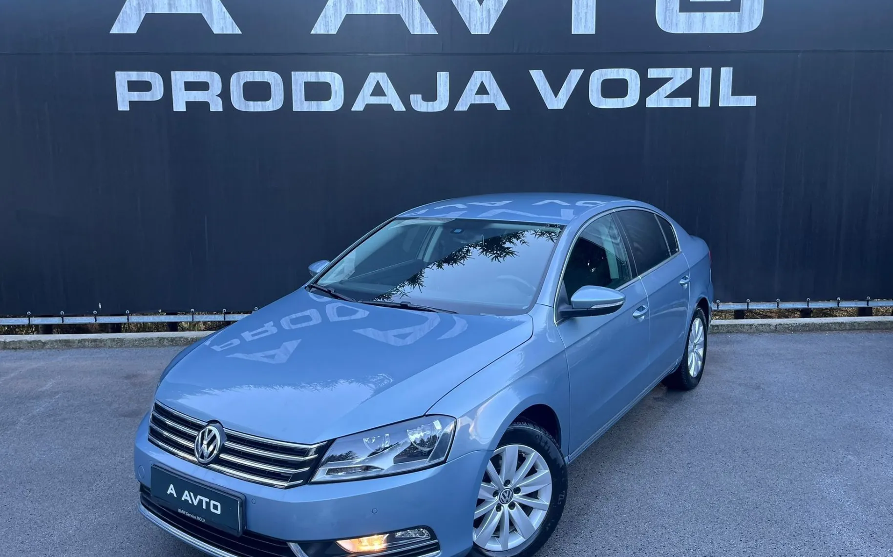 Zunanja slika - VW Passat - 2.0 TDI Comfortline 103kW-2xPDC-ALU-ZELO LEP... - 1