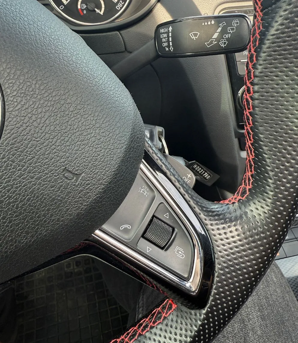 Zunanja slika - Škoda Octavia - 2.0TSI RS DSG 162 kW Panorama BiXenon Navi 71000km - 13