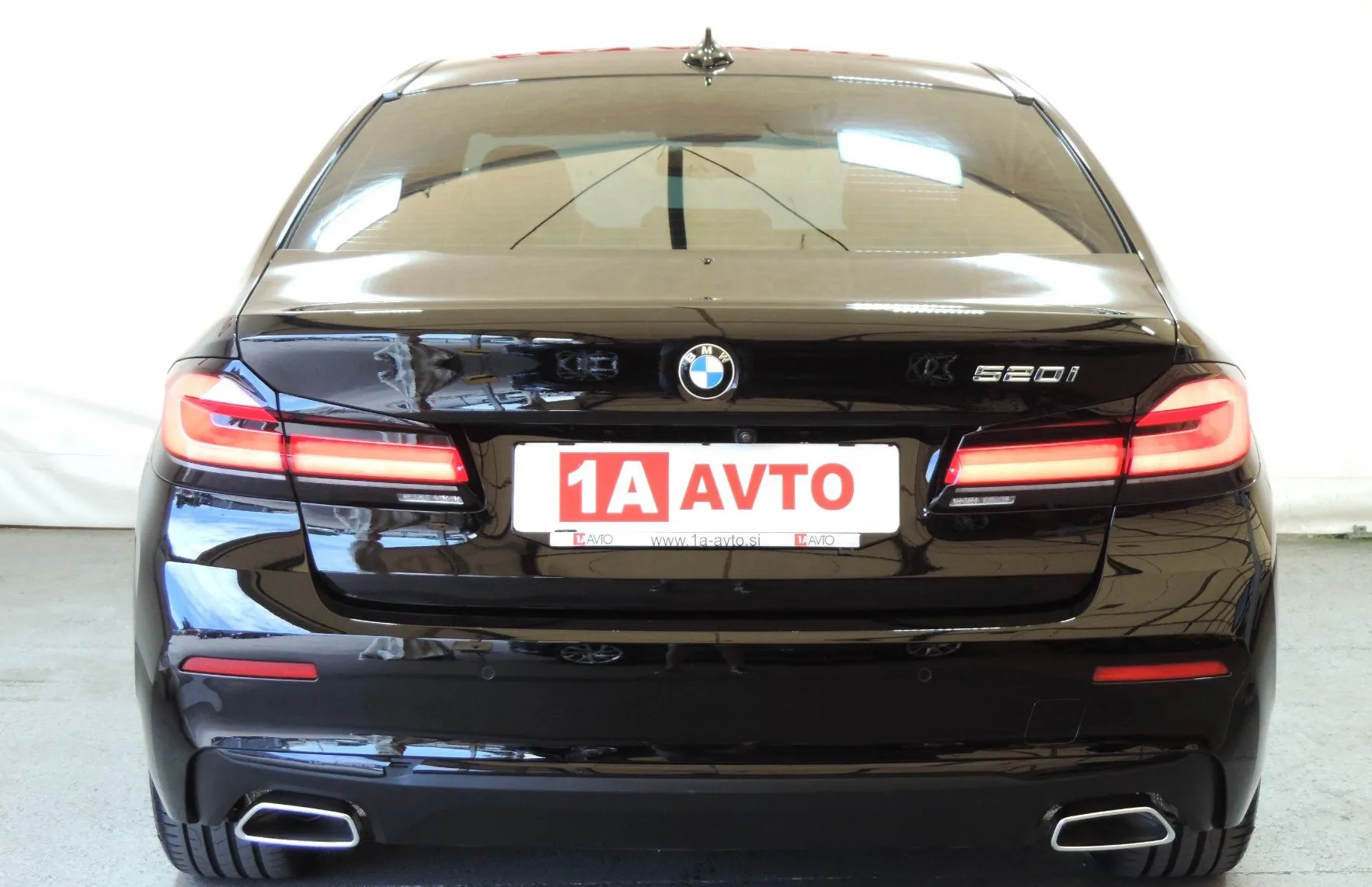Zunanja slika - BMW Serija 5 - : 520i Avt. USNJE-360 KAMERA-HEAD UP…… - 6