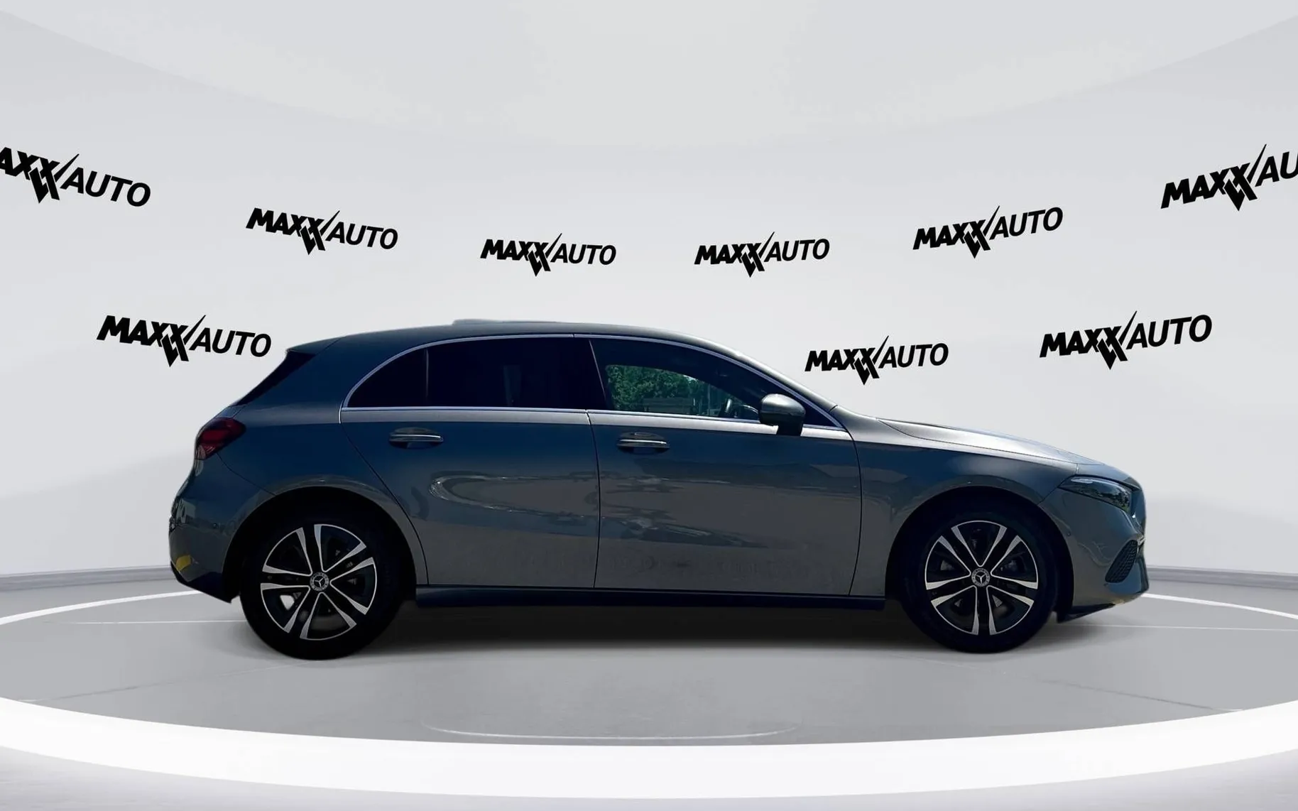 Zunanja slika - Mercedes-Benz A-Razred - A 180 Progressive Avt. VIRTUAL GRETJE SED.LED LUČI - 4