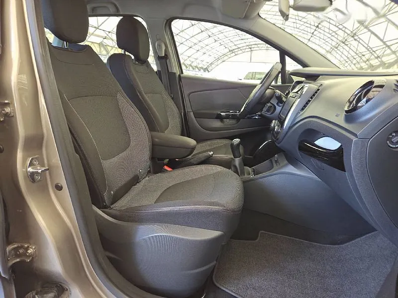 Zunanja slika - Renault Captur - dCi 90 Energy Dynamique NAVI SLO.POREKLO - 11