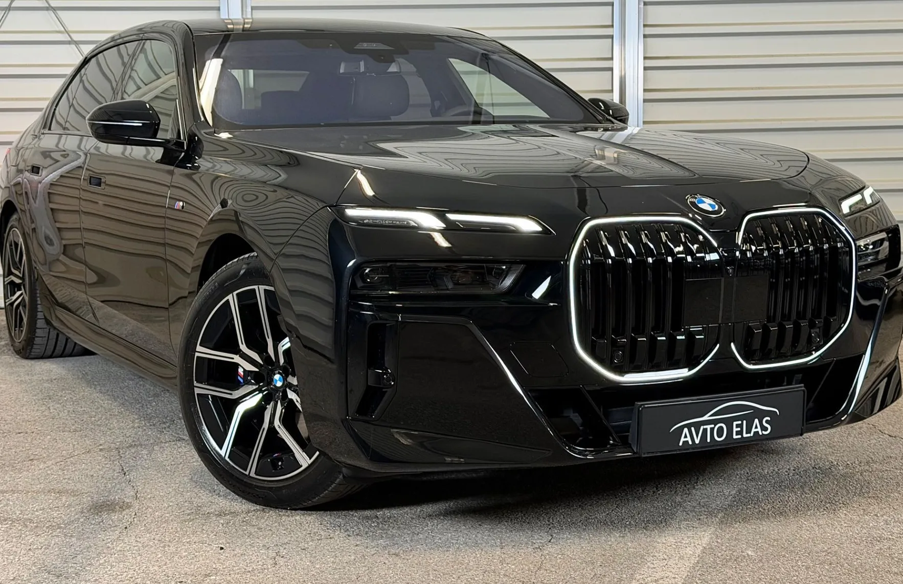 Zunanja slika - BMW Serija 7 - : 740XD - M PRO - TV - ZRAČNO - B W - MASAŽA ... - 3