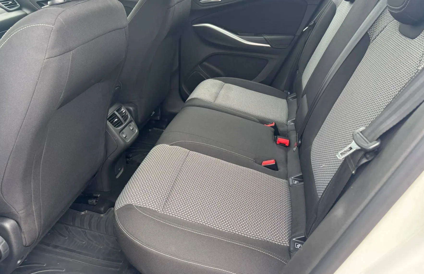 Zunanja slika - Opel Grandland X - 1.2 Turbo Enjoy  SLO-1.LAST.-KAMERA-GRETJE... - 7