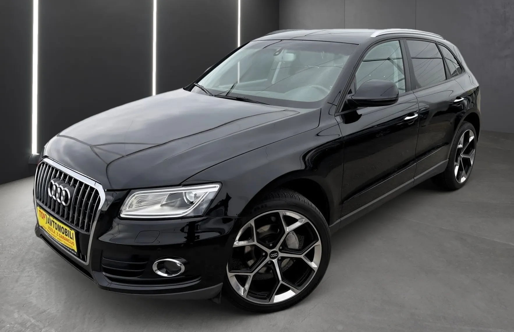 Zunanja slika - Audi Q5 - 2.0TDI QUATTRO 21COL S-LINE XENON NAVI PDC TEM TOP - 2