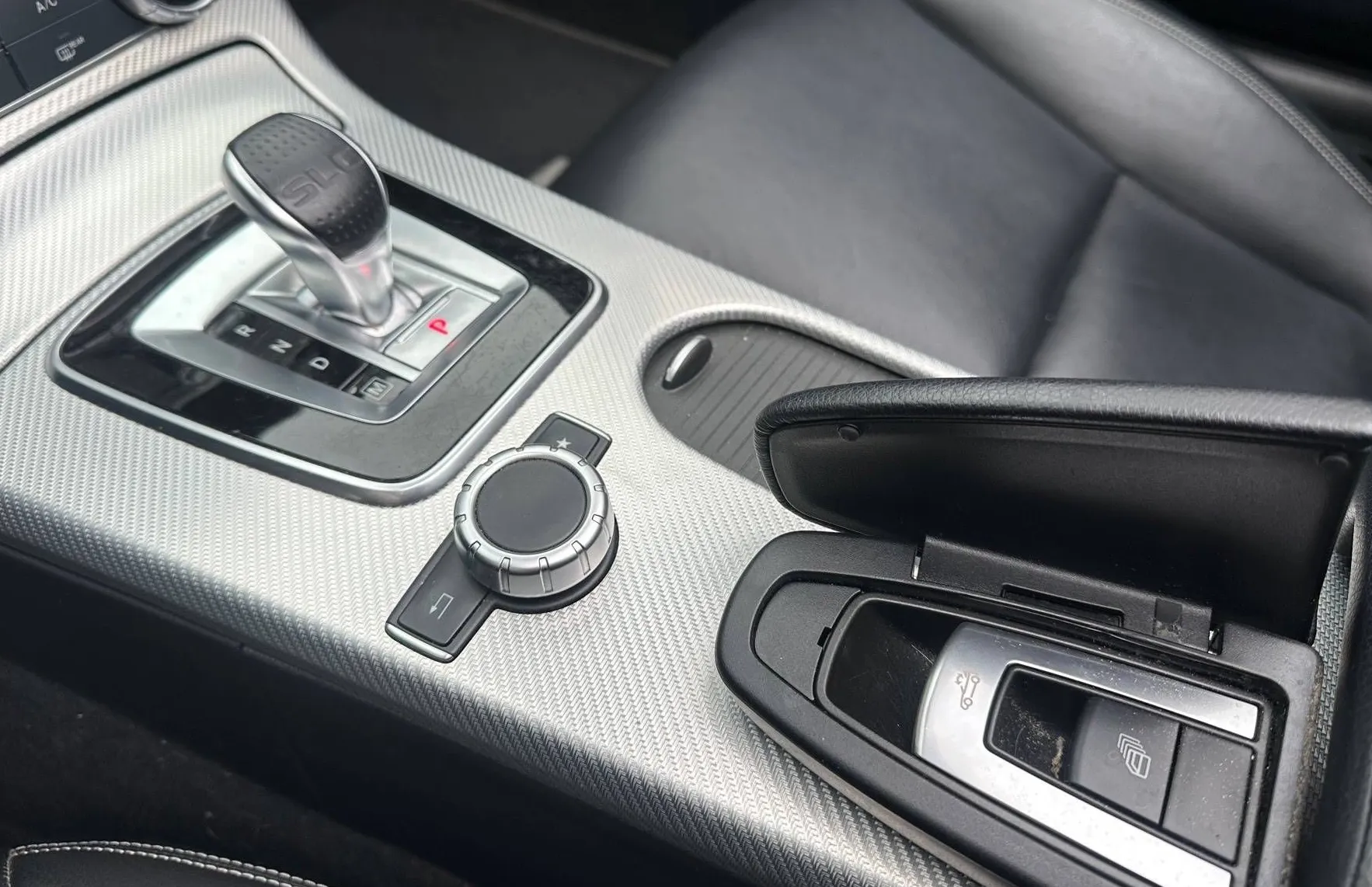 Zunanja slika - Mercedes-Benz SLC-Razred - 200 AUT. AMG-LINE LED NAVI TEMP PDC HARD-TOP HI-.. - 19