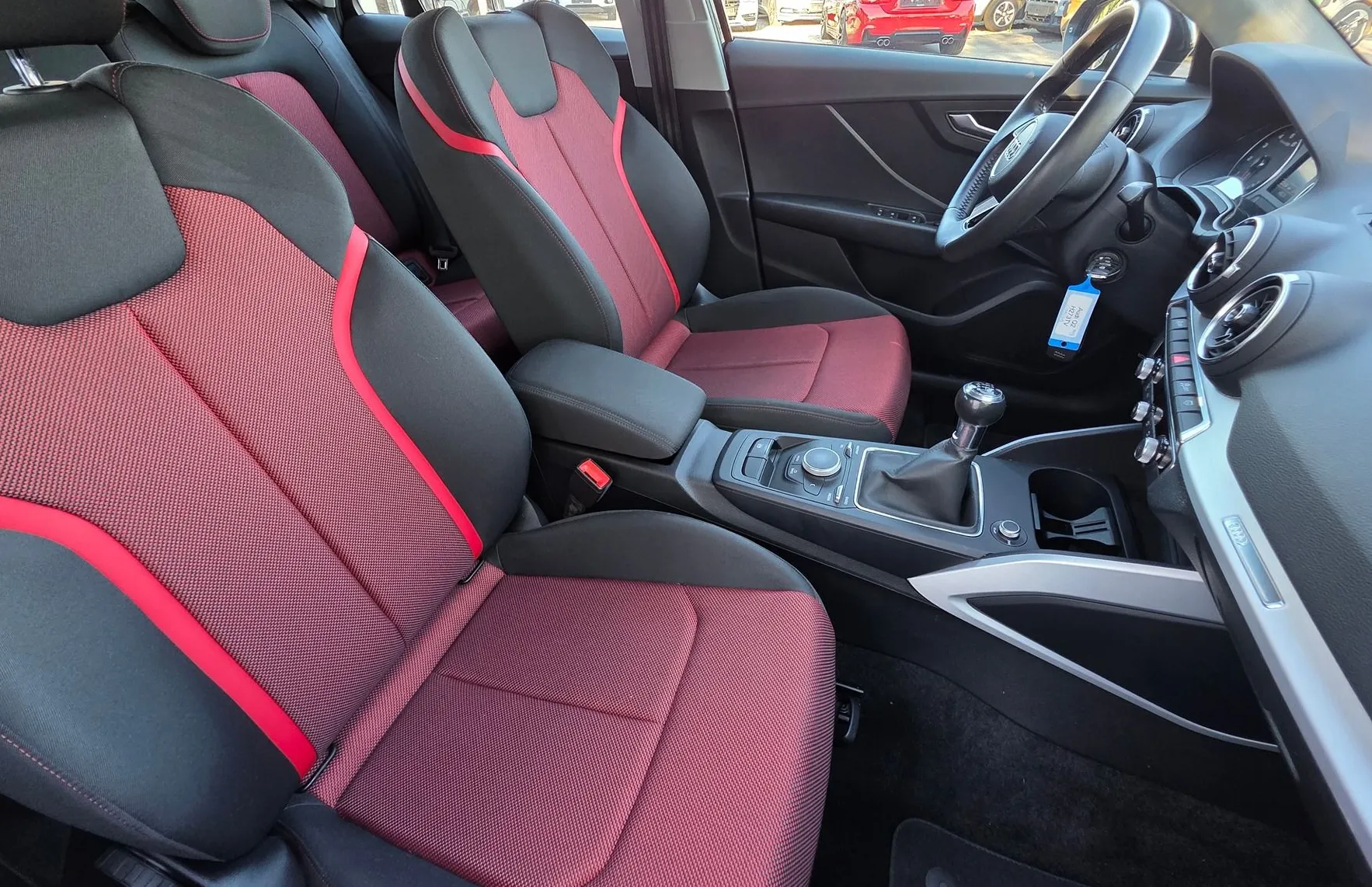 Zunanja slika - Audi Q2 - 30 TFSI SPORT LED-ALU PLATIŠČA-NAVI-1.LASTNIK - 13