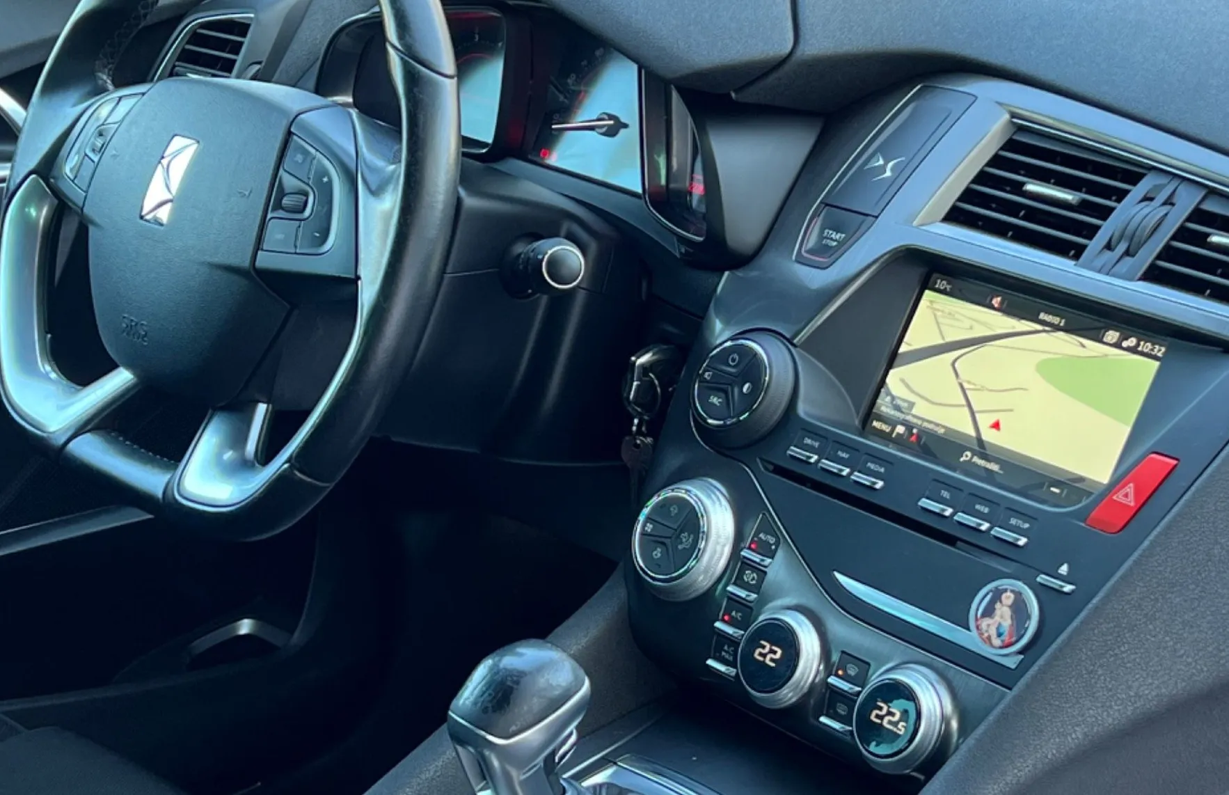 Zunanja slika - Citroën DS5 - KOT NOV+NAVI+PANORAMA+ALU+PDC - 18