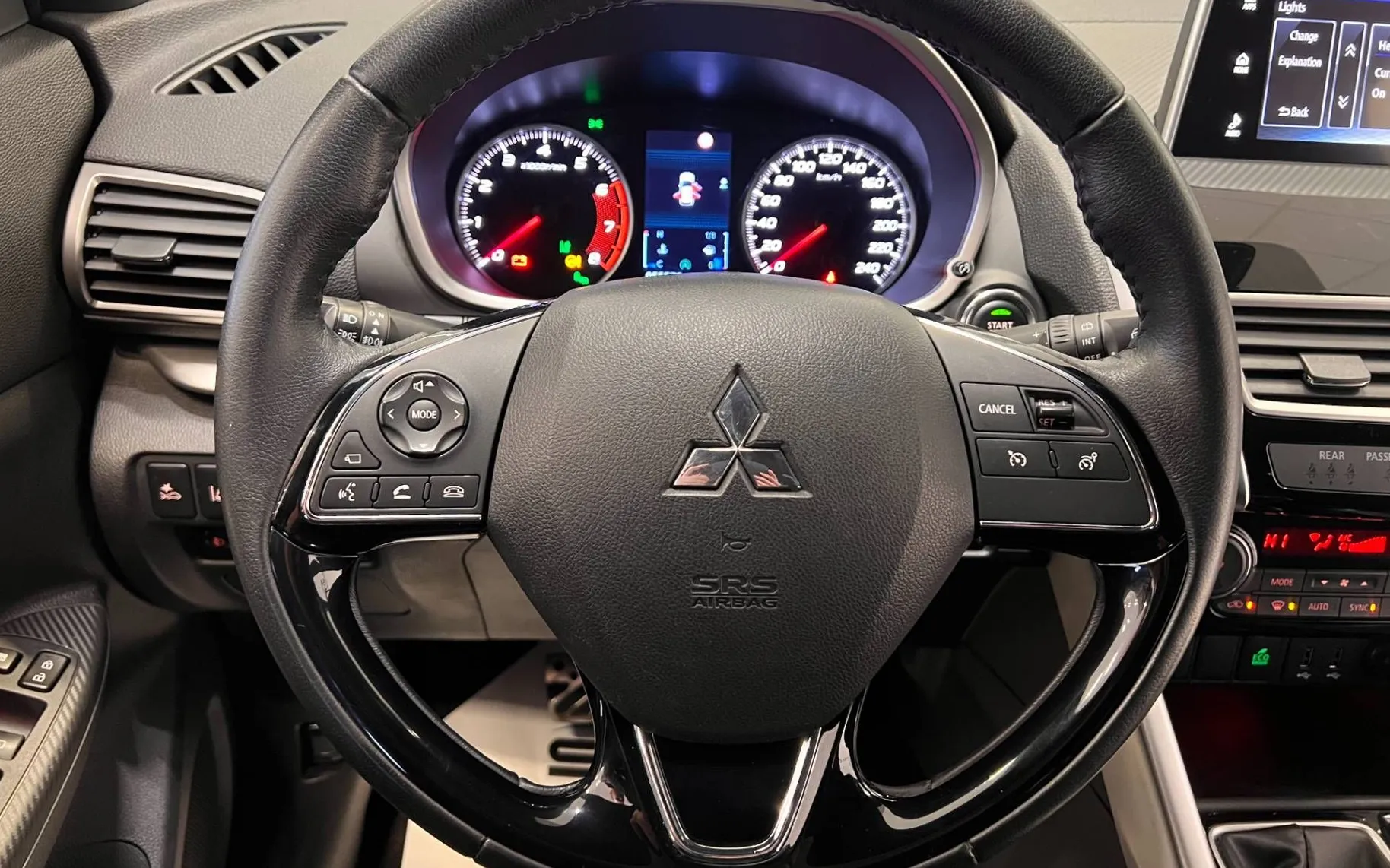 Zunanja slika - Mitsubishi Eclipse Cross - 1.5-LED-KAM360-MRTVI-KOTI-ASSIST-LINE-ASS-KEYLESS. - 13