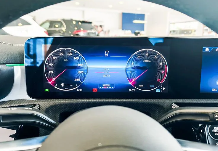 Zunanja slika - Mercedes-Benz CLA-Razred - 200 AMG PRO ALPINE BLACK-KAM-DAB-19 COL-LED-VIDEO - 10