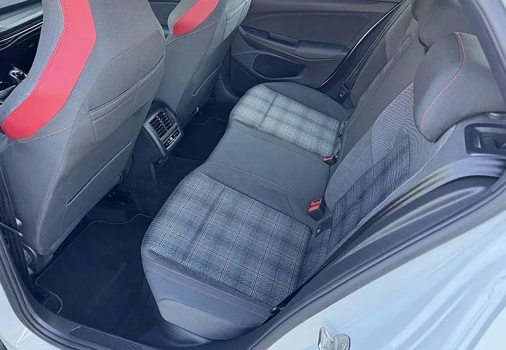 Zunanja slika - Volkswagen Golf - 2.0 TSI GTI - 12