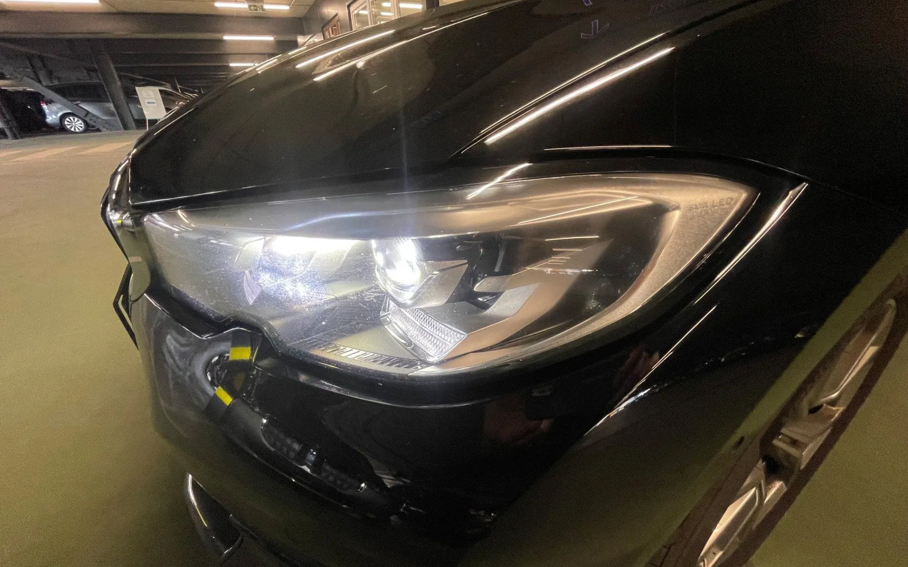 Zunanja slika - BMW Serija 3 - 320d XDrive Sport Line Avt.LED.NAVI.KAMERA.OGR.SE - 33