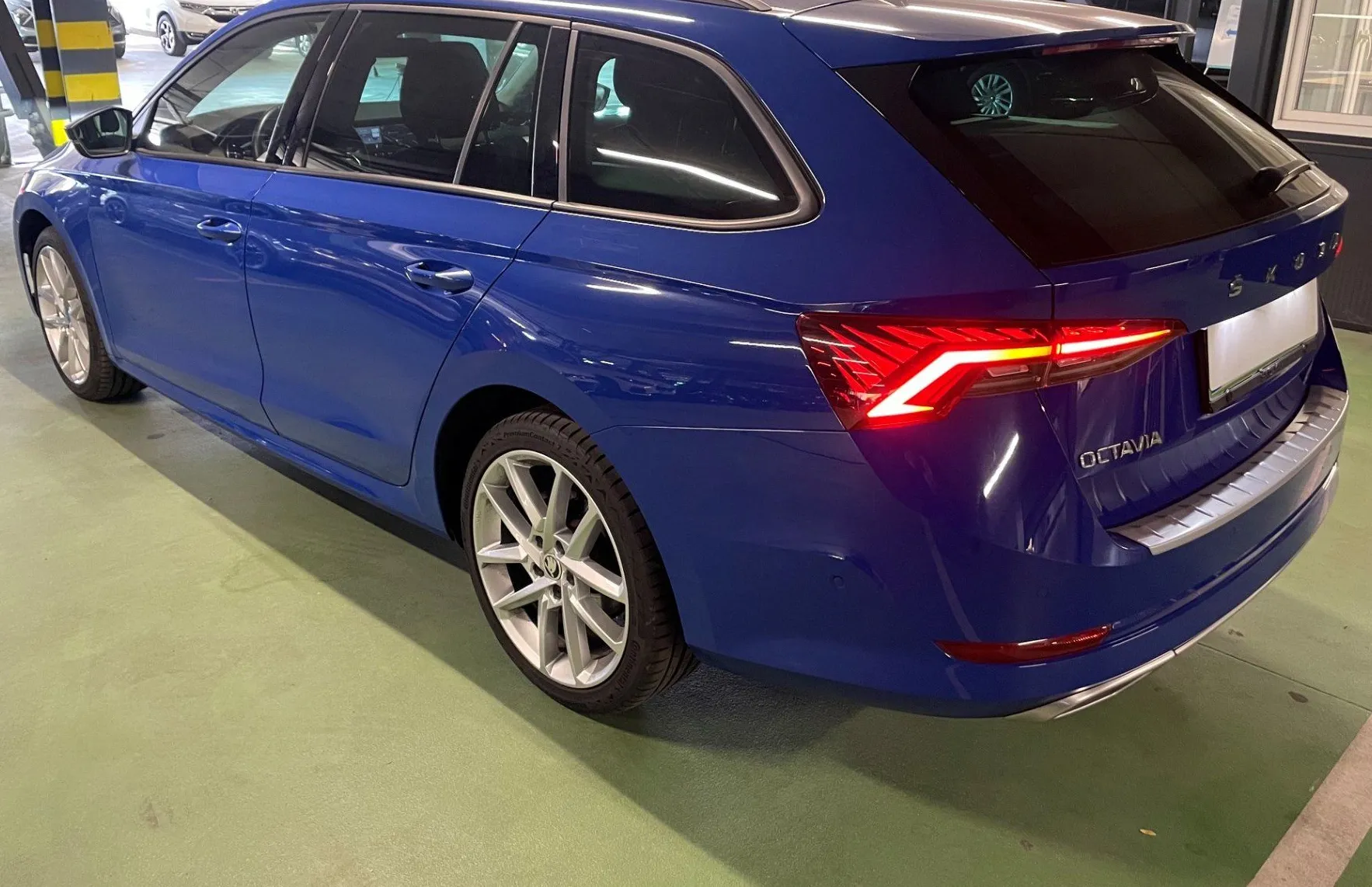 Zunanja slika - Škoda Octavia - 2.0 TDI Style DSG LED.KAMERA.OGR.SEDEŽ.ACC - 3