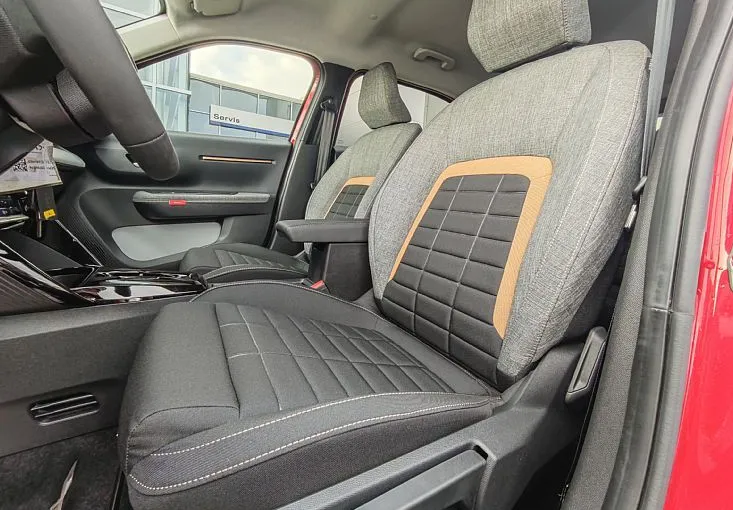 Zunanja slika - Citroën C3 Aircross - PLUS Hibrid 145 avtomatik - 5