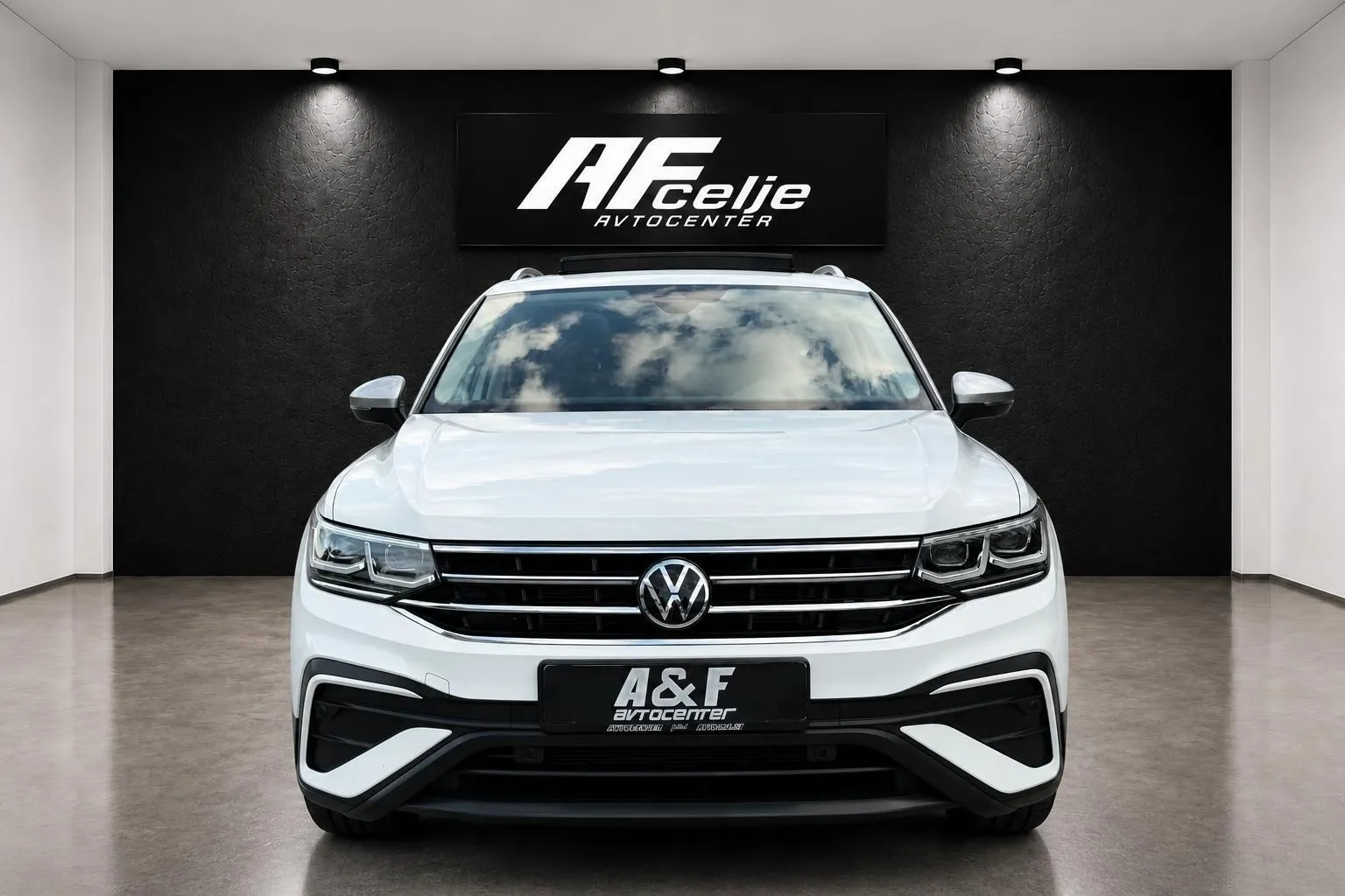 Zunanja slika - Volkswagen Tiguan Allspace - 2.0 TDI-4X4-DSG-H LINE-PANORAMA-VIRTUAL-MASAŽA- - 2