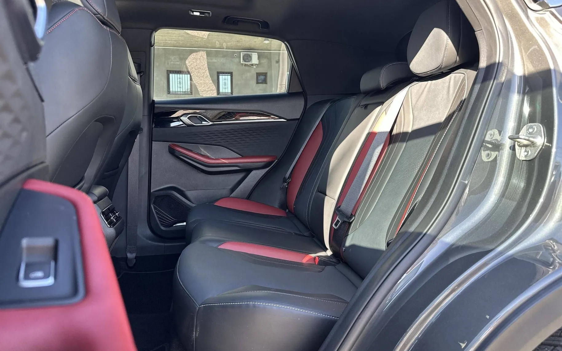 Notranja slika - Geely CoolRay - 1.5 TD GF - 11