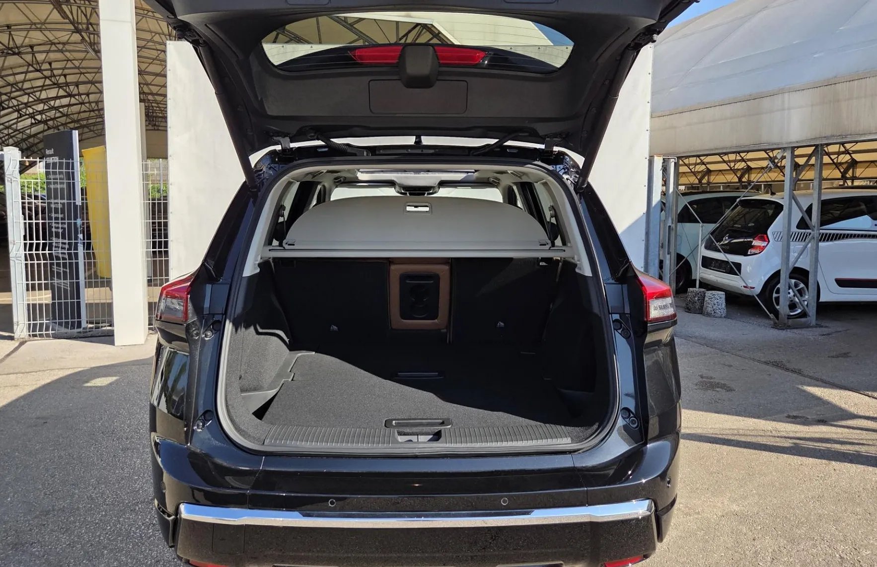 Zunanja slika - Nissan X-Trail - Nissan  Tekna+ e-POWER 213 4WD e-4orce - 7