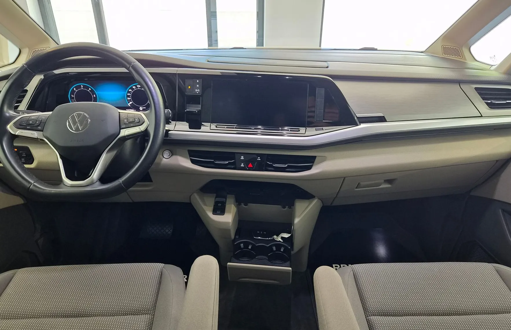 Zunanja slika - VW Multivan - T7 2.0 TDI REZERVIRANO|LED|ACC|MRTVI KOT|VIRTUAL - 13