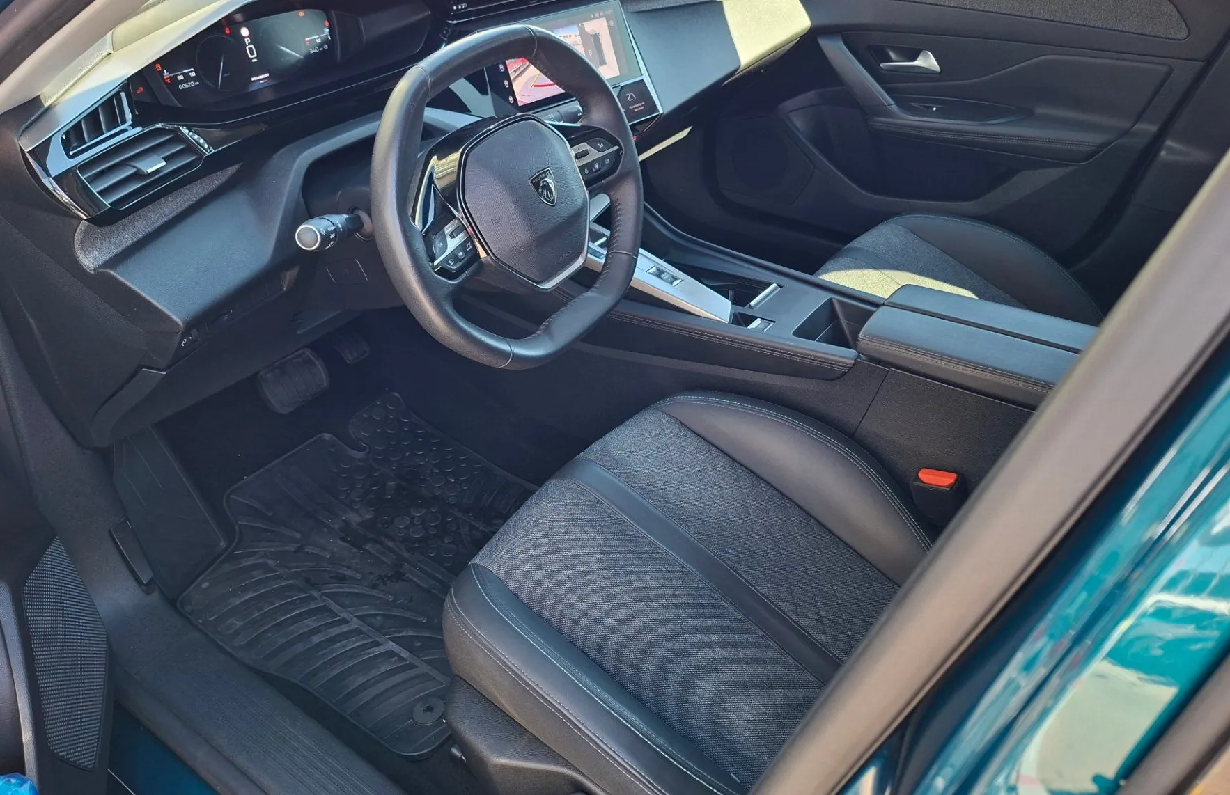 Zunanja slika - Peugeot 408 - ALLURE 1.2 PURETECH 130 EAT8 - 5