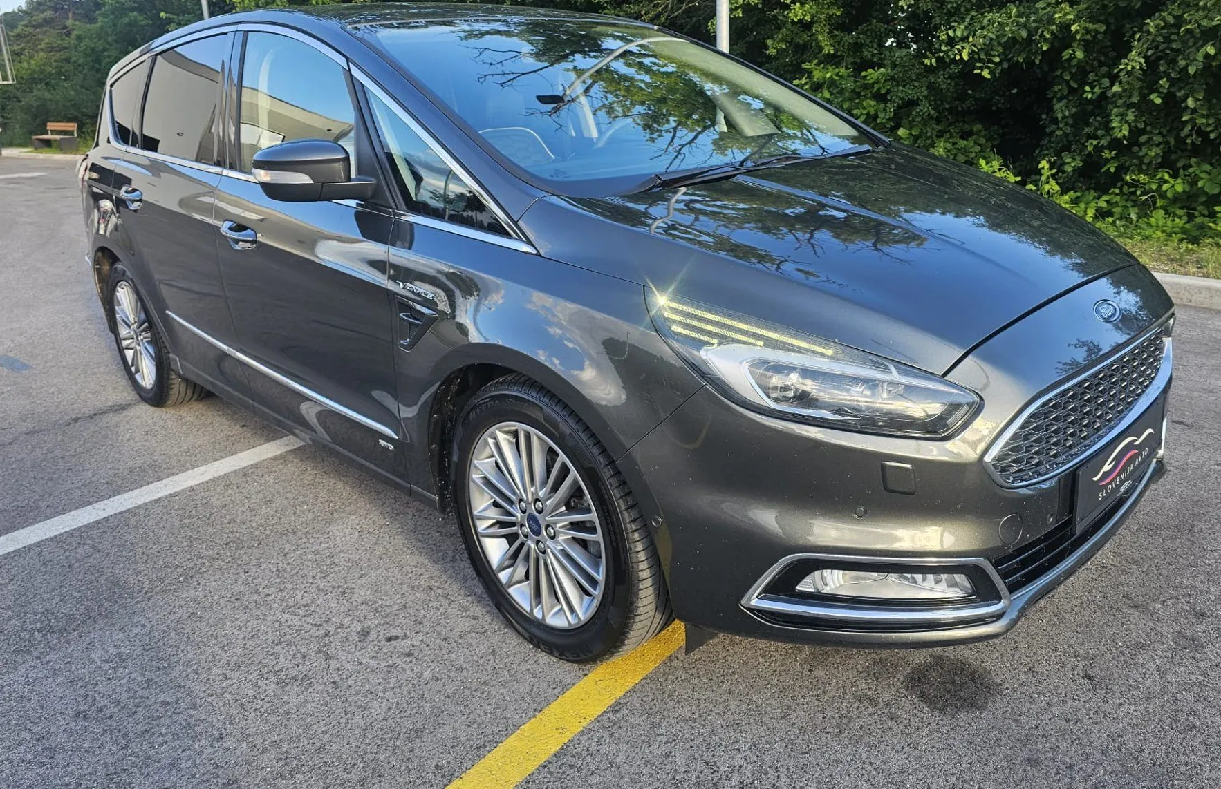 Zunanja slika - Ford S-MAX - 2.0 TDCi 4x4 Vignale AT |HlajenjeUsnja|LED|navi|AC - 3