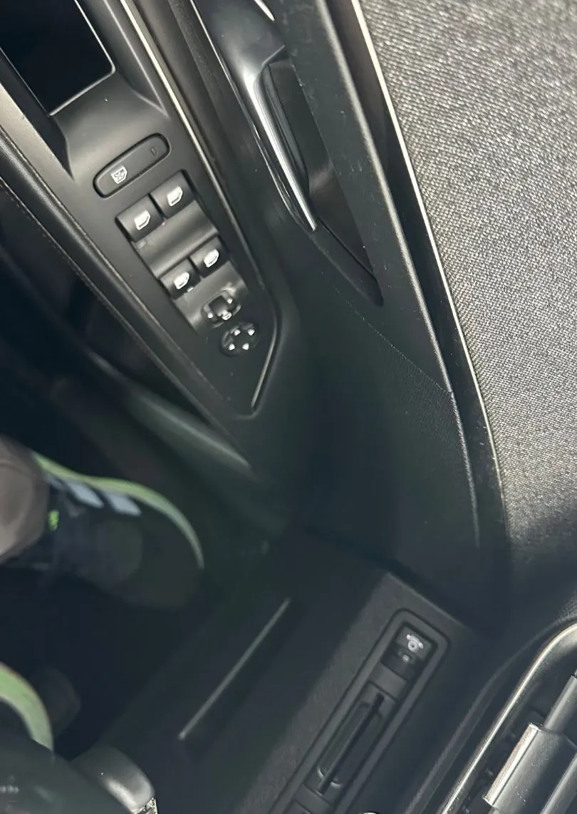 Zunanja slika - Peugeot 3008 - PURETECH TURBO 130 ALLURE.KAMERA.USNJE.LED.NAVI - 11