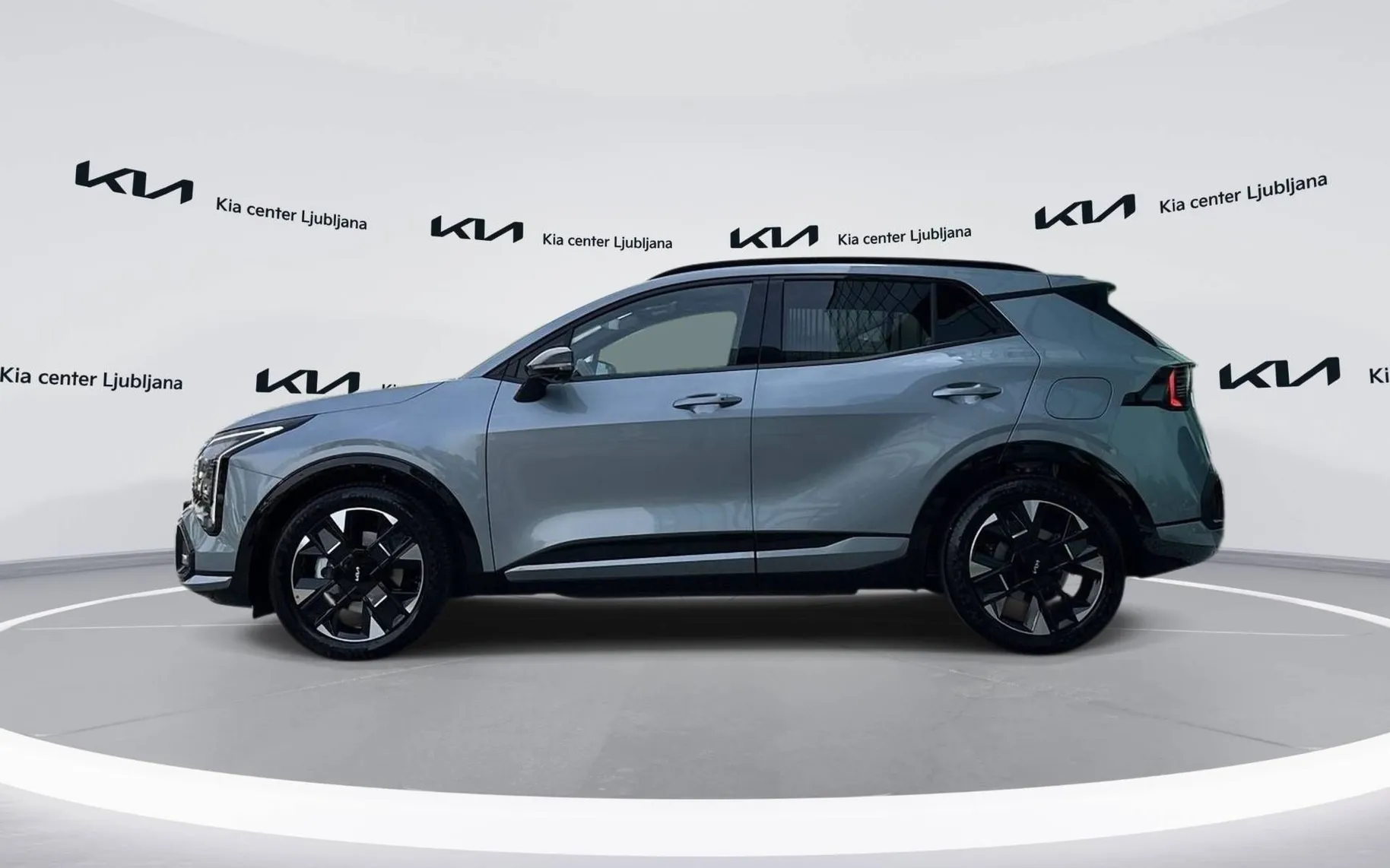 Notranja slika - KIA Sportage - 1.6 T-GDi GT-Line. 7 DCT... - 8