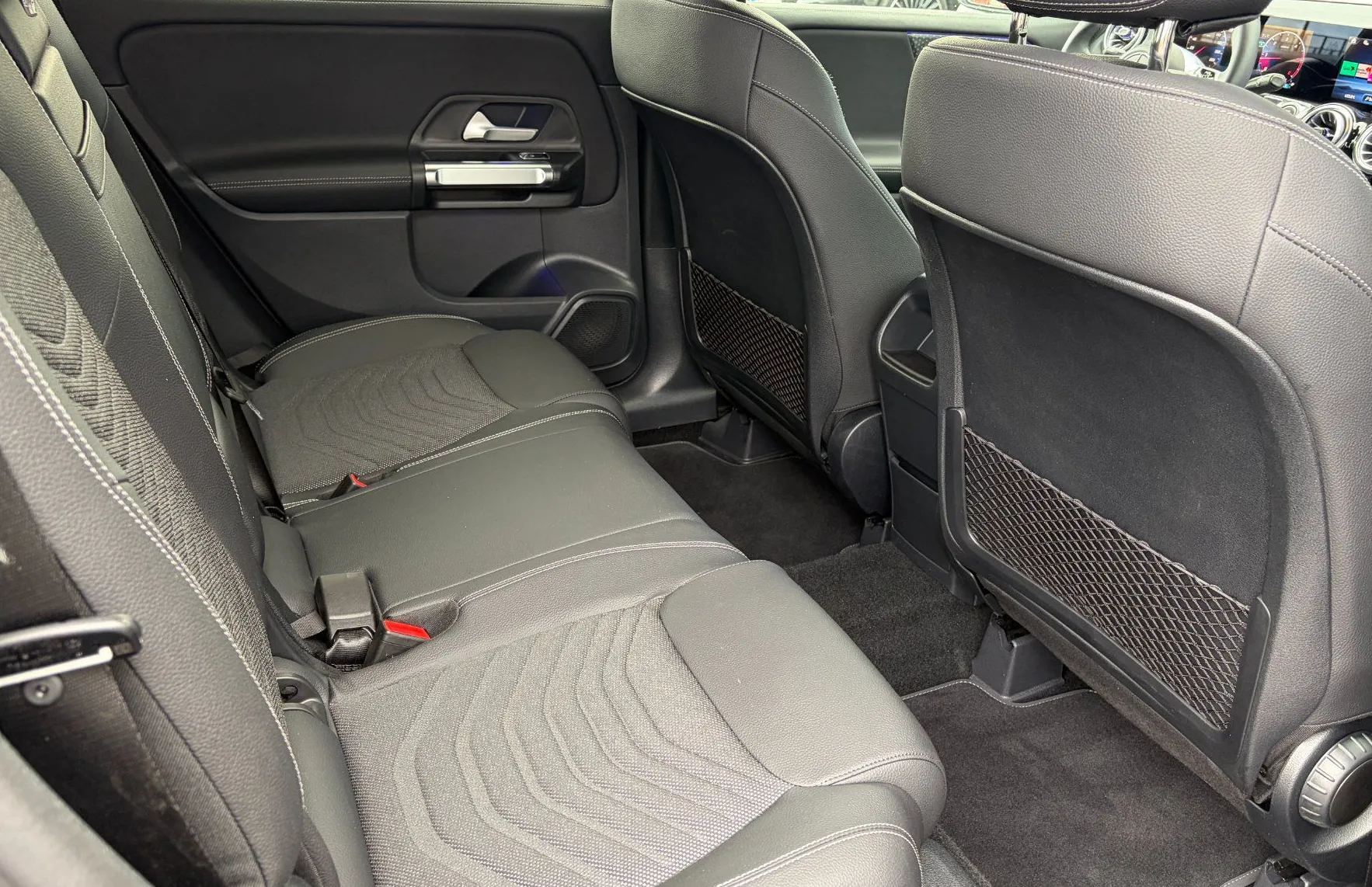 Zunanja slika - Mercedes-Benz GLB-Razred - GLB 180 d Progressive Avt. - 8