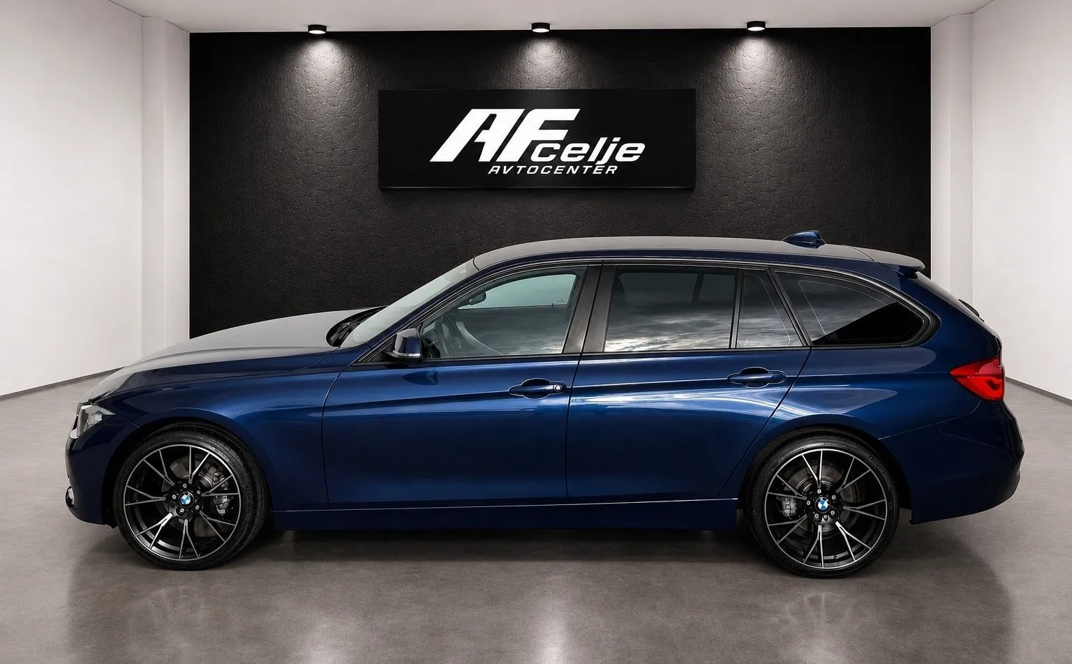 Zunanja slika - BMW serija 3 Touring: - 318d-AUT-NAVIGACIJA-PDC-LIZING ZA TUJCE-ODLIČEN- - 6