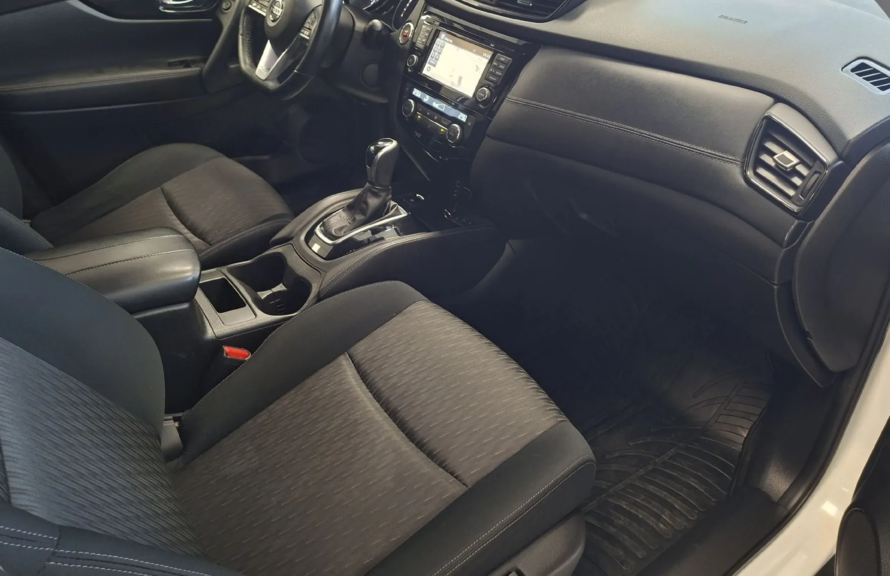 Zunanja slika - Nissan X-Trail - 1.3 DiG DCT N-Connecta-SLO-LED-KAMERA-NAVI- - 9