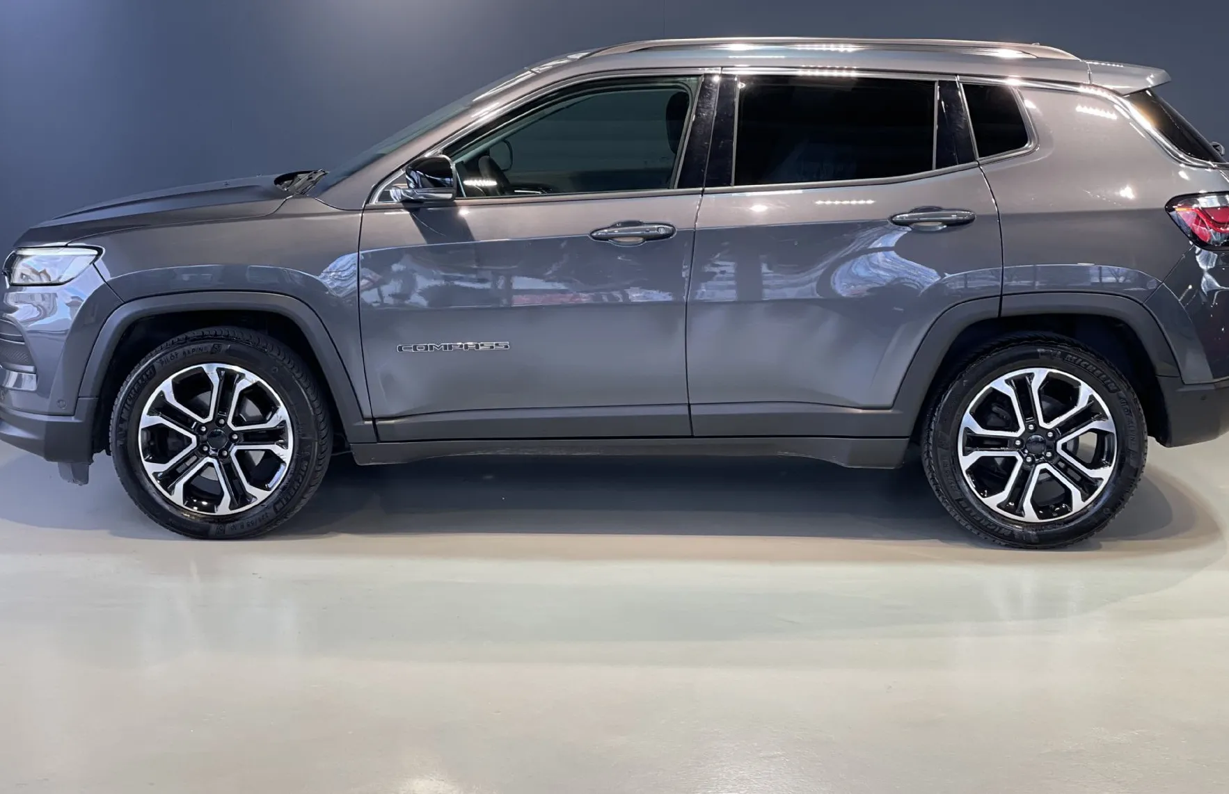 Zunanja slika - Jeep Compass - 1.LASTNIK-SLO-RADAR-KAMERA-LED-GRETJE SEDEŽEV - 4