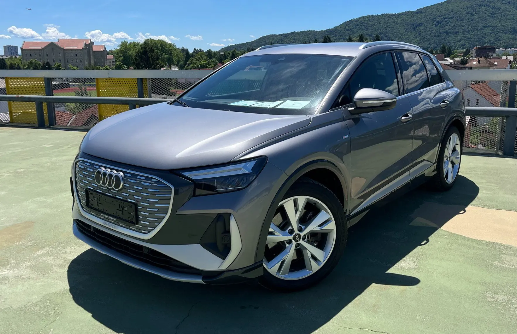 Zunanja slika - Audi Q4 - e-tron 50 e-tron quattro S Line 220kw.LED.USNJE.2X PDC - 1