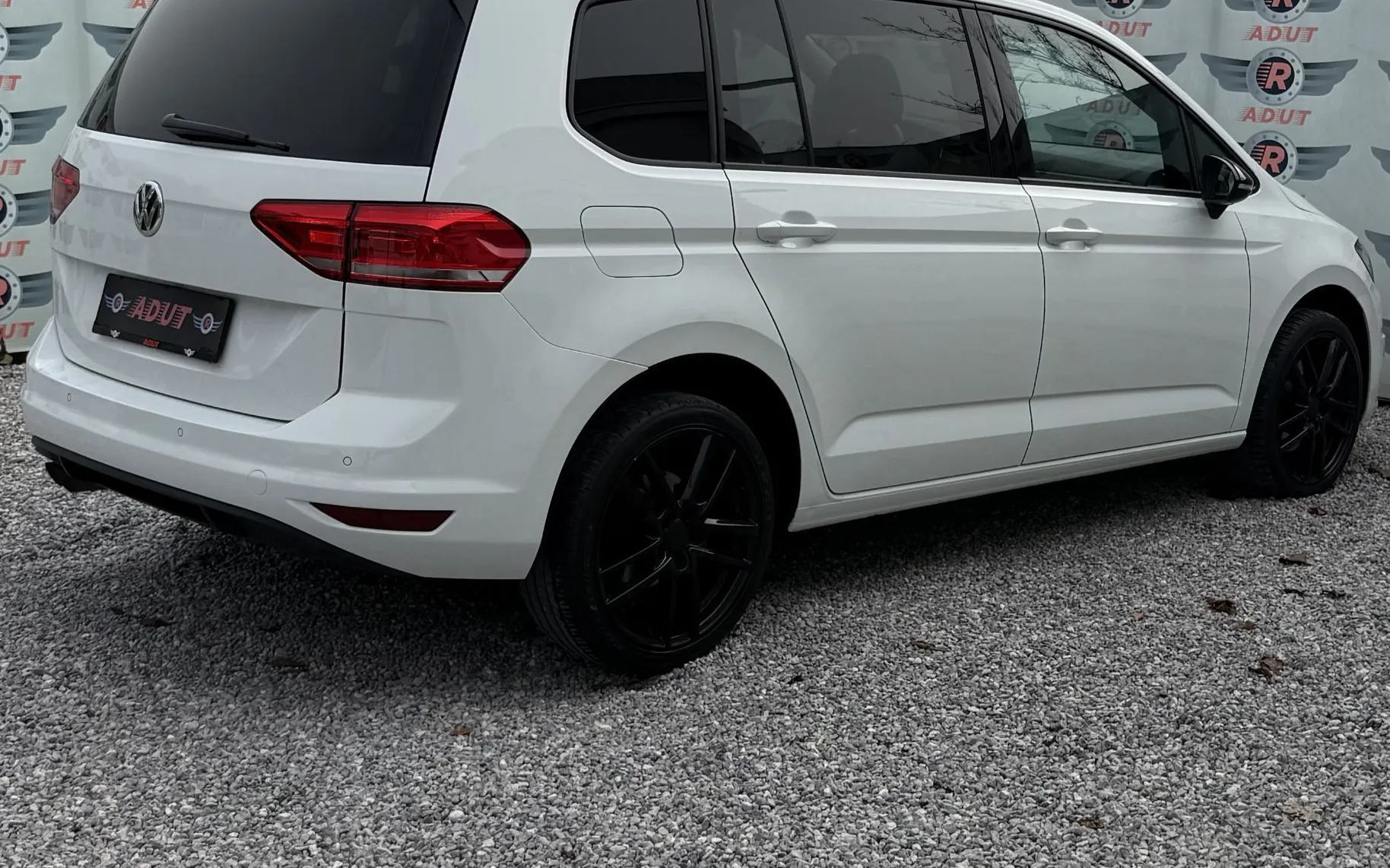Zunanja slika - Volkswagen Touran - 2.0 TDI SCR Family 110  150  PARK SENZ. JAMSTV... - 5