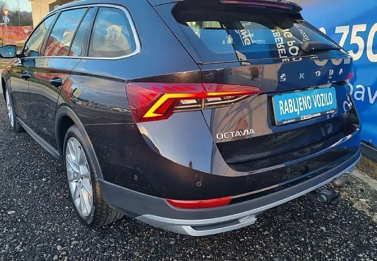 Zunanja slika - Škoda Octavia - 2.0 TDI Scout 4x4 DSG.MATRIX.HUD.MEMORY.VSE ASIST - 3