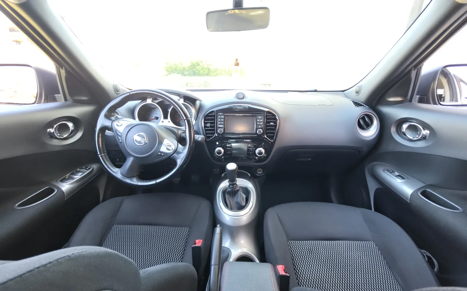 Notranja slika - Nissan Juke - 1.2 DIG-T - 4