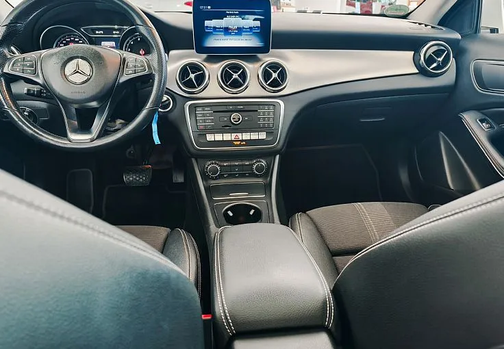 Zunanja slika - Mercedes-Benz GLA-Razred - 180 URBAN PRO AVT-PANORAMA-KAM-EL.PRTLJ-LED-VIDEO - 7