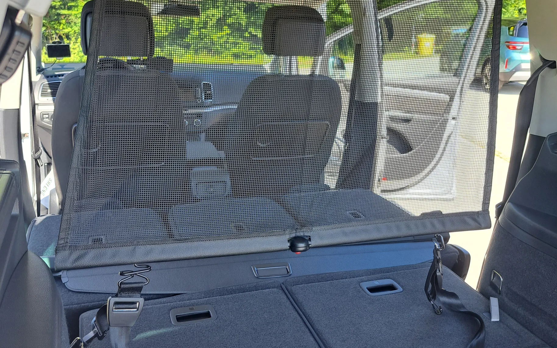Notranja slika - Volkswagen Sharan - 2,0 TDI BlueMotion Technology Comfortline - 8
