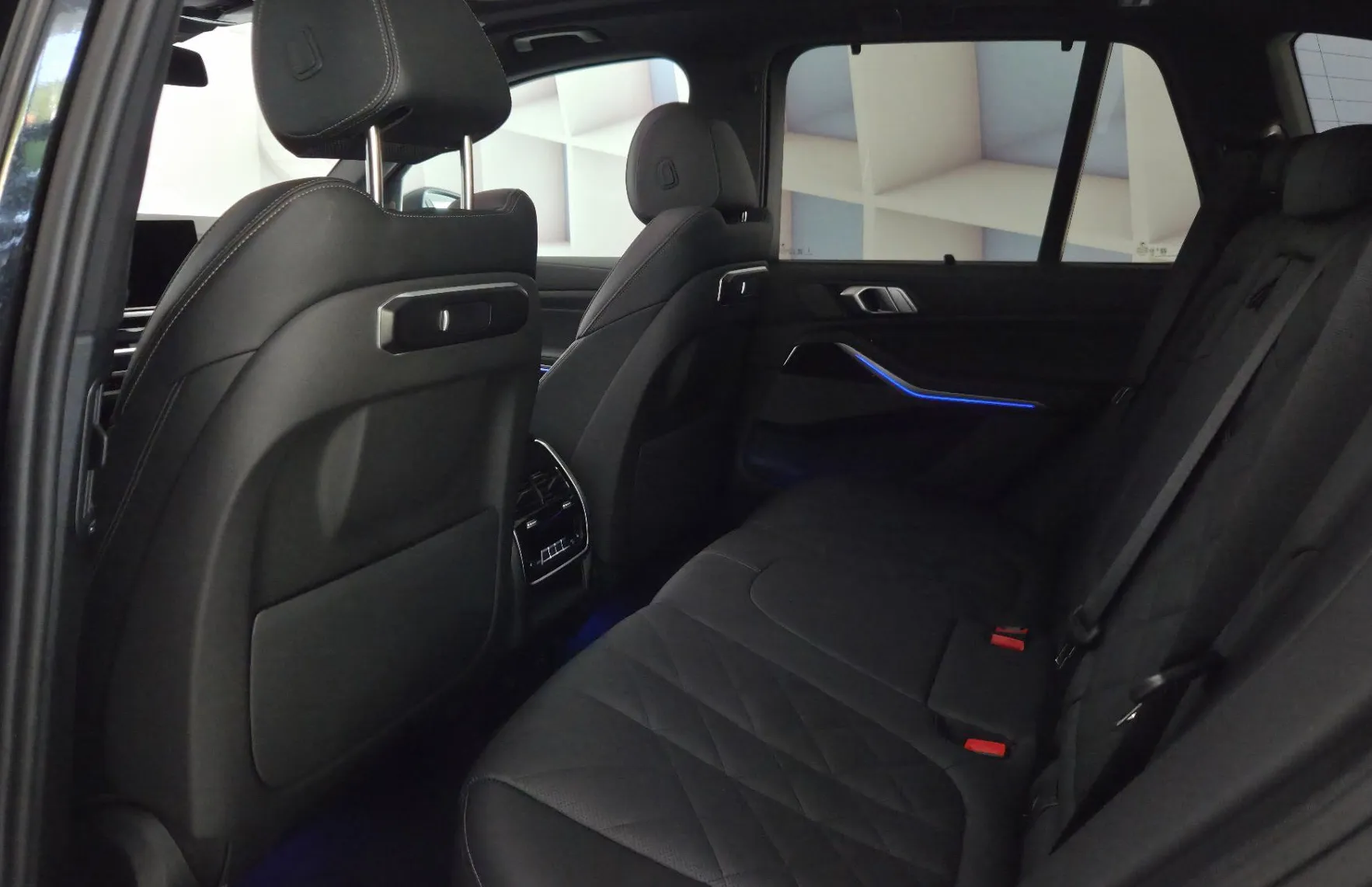 Zunanja slika - BMW X5 - serija : xDrive30d-M.SPORT-KLJUKA-PANO-WEBASTO-KEYLESS - 15