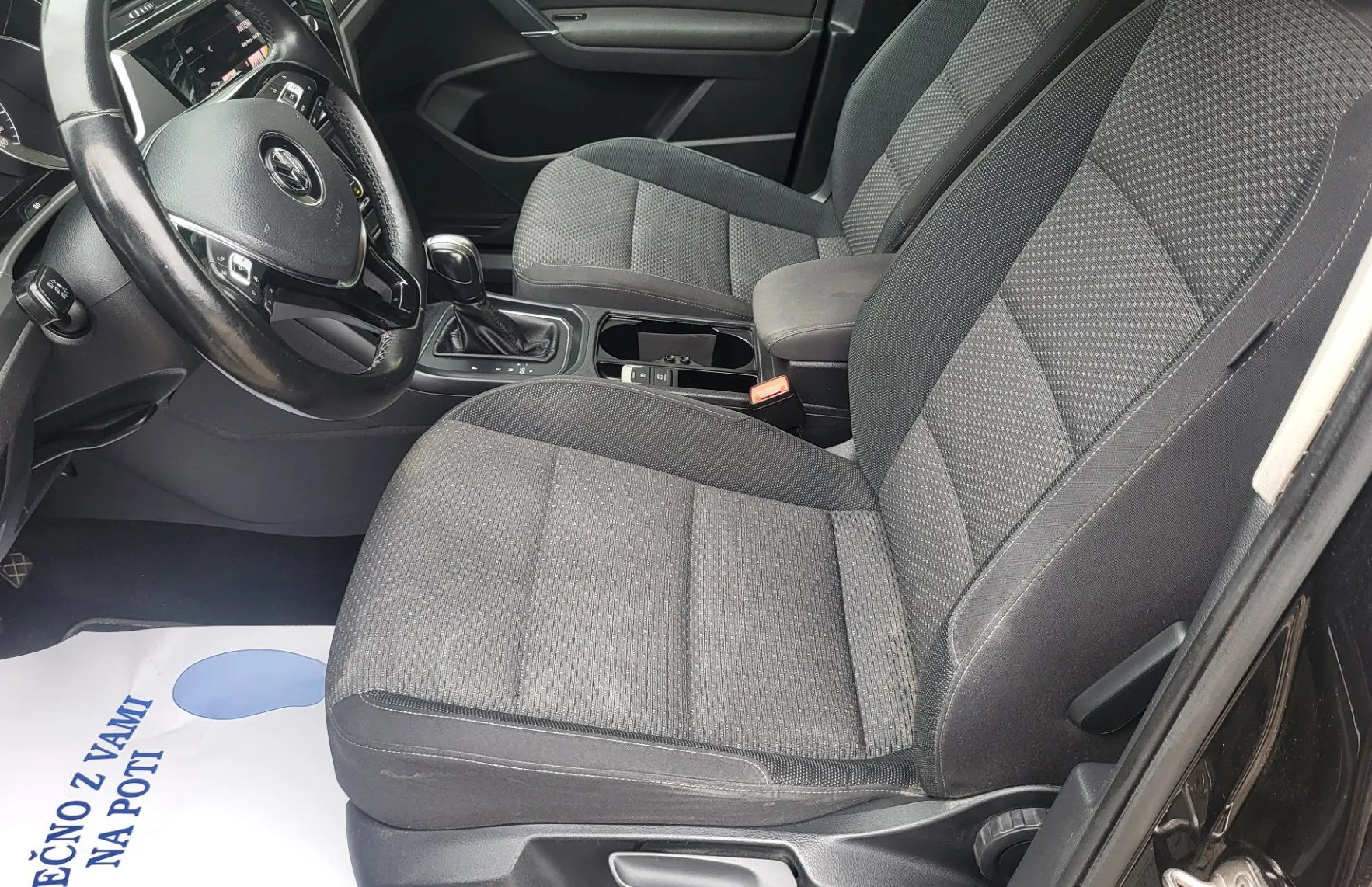 Zunanja slika - Volkswagen Touran - 2.0 TDI DSG 7 sedežni-acc-pdc-alu-radar - 6
