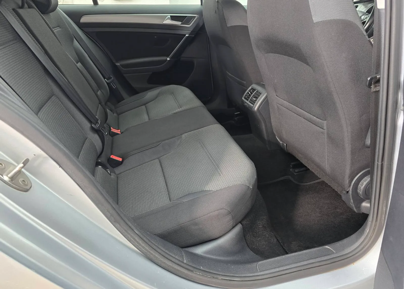 Zunanja slika - Volkswagen Golf - 1,6 TDI BMT - 6