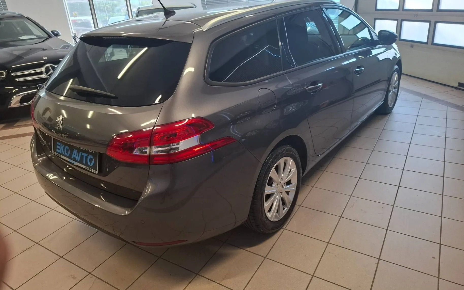 Zunanja slika - Peugeot 308 - SW 1.2 Active-KREDIT BREZ POLOGA-KOT NOV-SLO... - 4