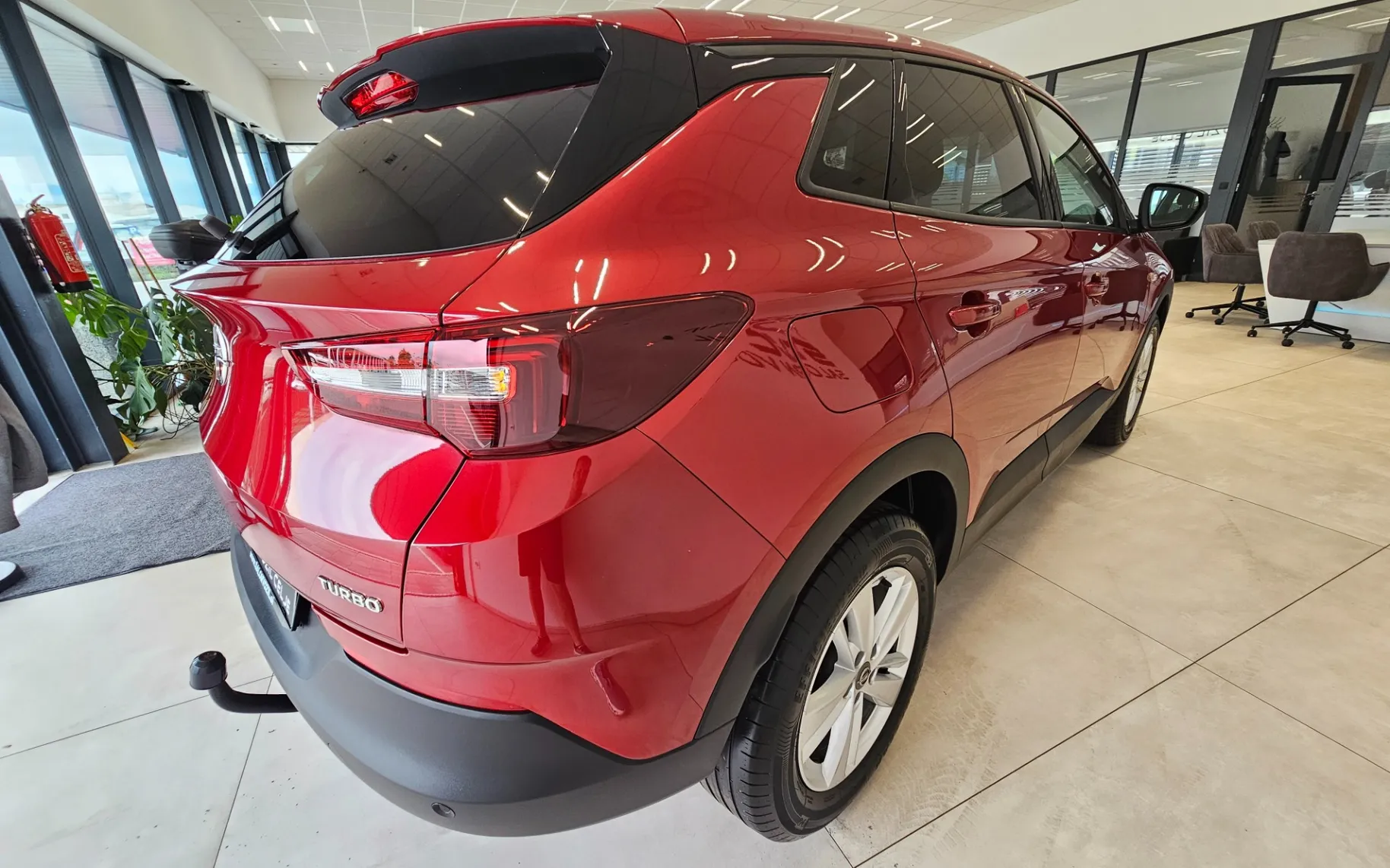 Zunanja slika - Opel Grandland X - 1.2-JAMSTVO-OPRAVLJEN VELIK SERVIS-OBROK ŽE 143€ - 5