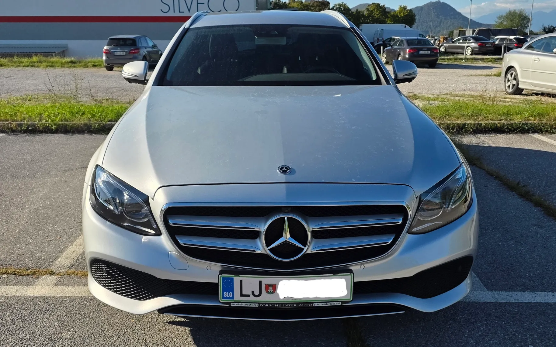 Zunanja slika - Mercedes-Benz E-Razred - E 220 dT - 2