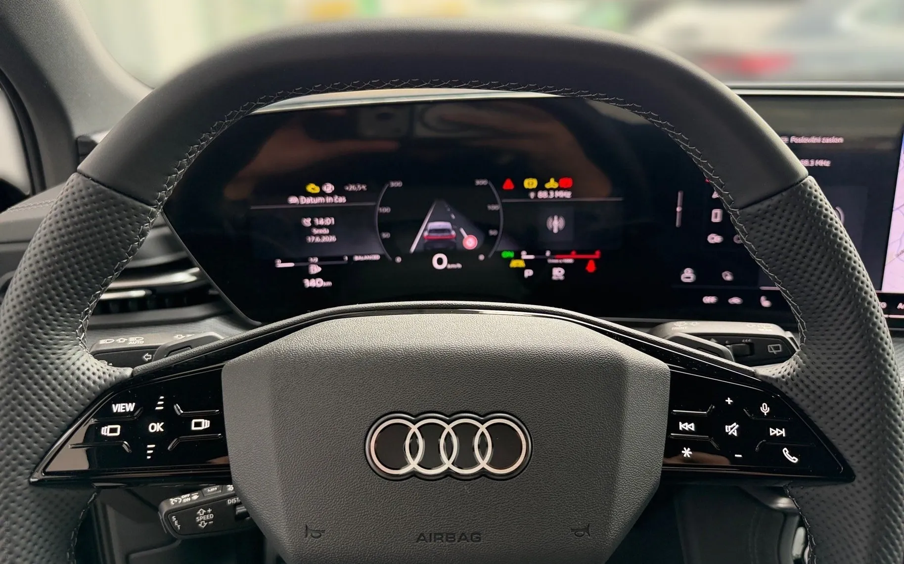 Notranja slika - Audi Q5 Sportback - TDI quattro 150 kW - 8