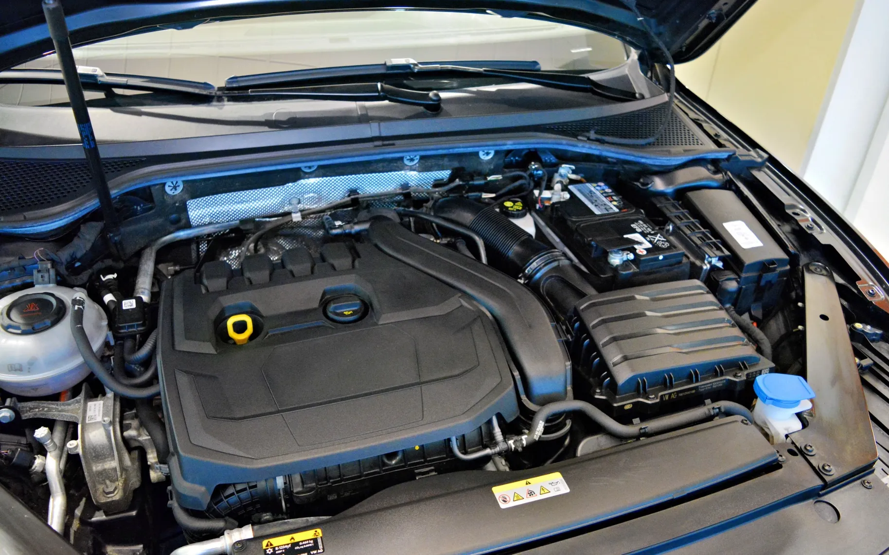 Zunanja slika - Volkswagen Passat - 1.5TSI Business DSG LED-KLJUKA-ACC-KAMERA-REZ.KOLO - 3