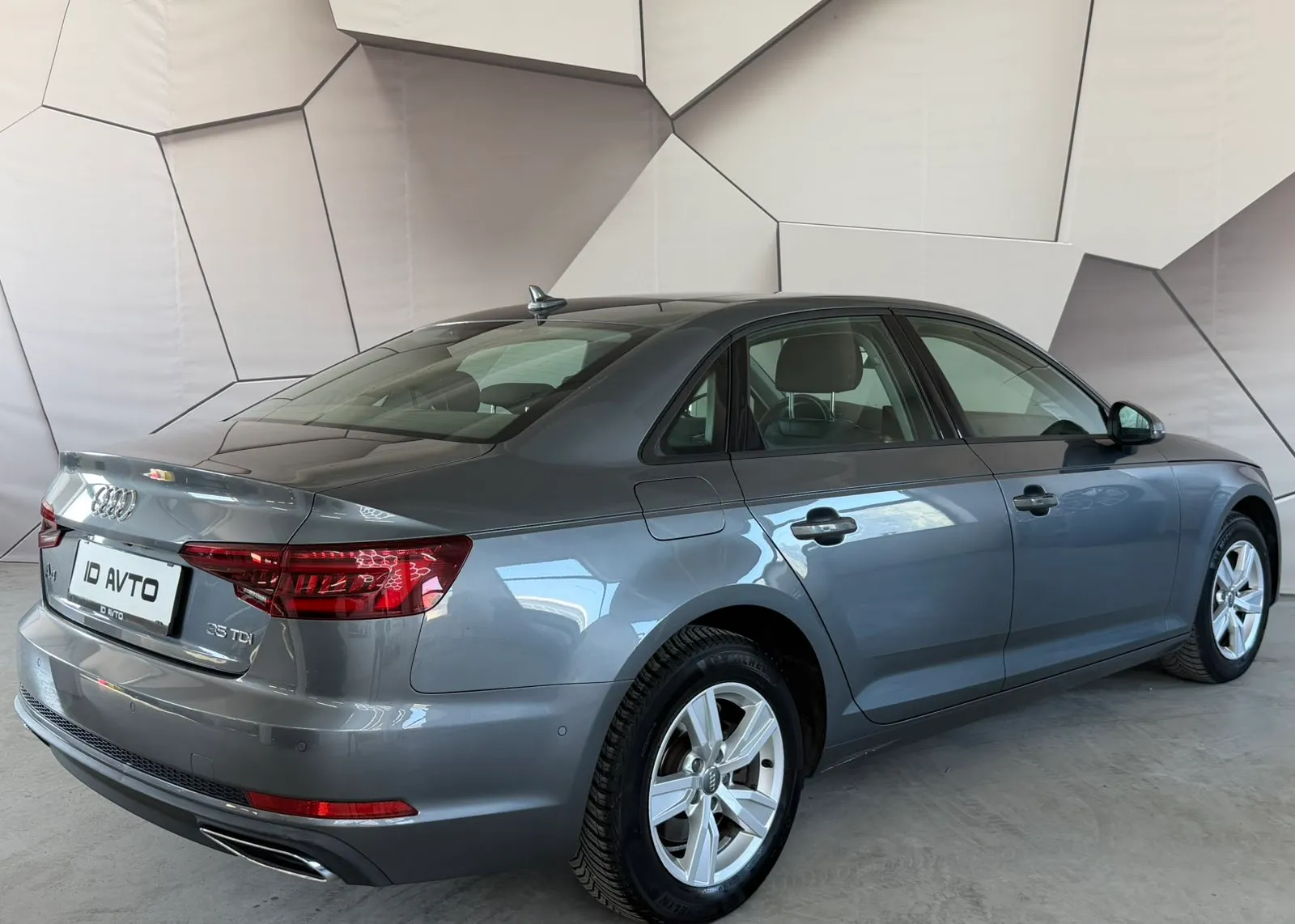 Zunanja slika - Audi A4 - 2,0 TDI Sport S tronic - 6