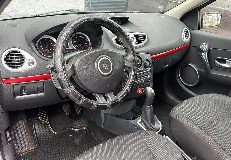 Zunanja slika - Renault Clio - 1.5 dCi Rip Curl - 9