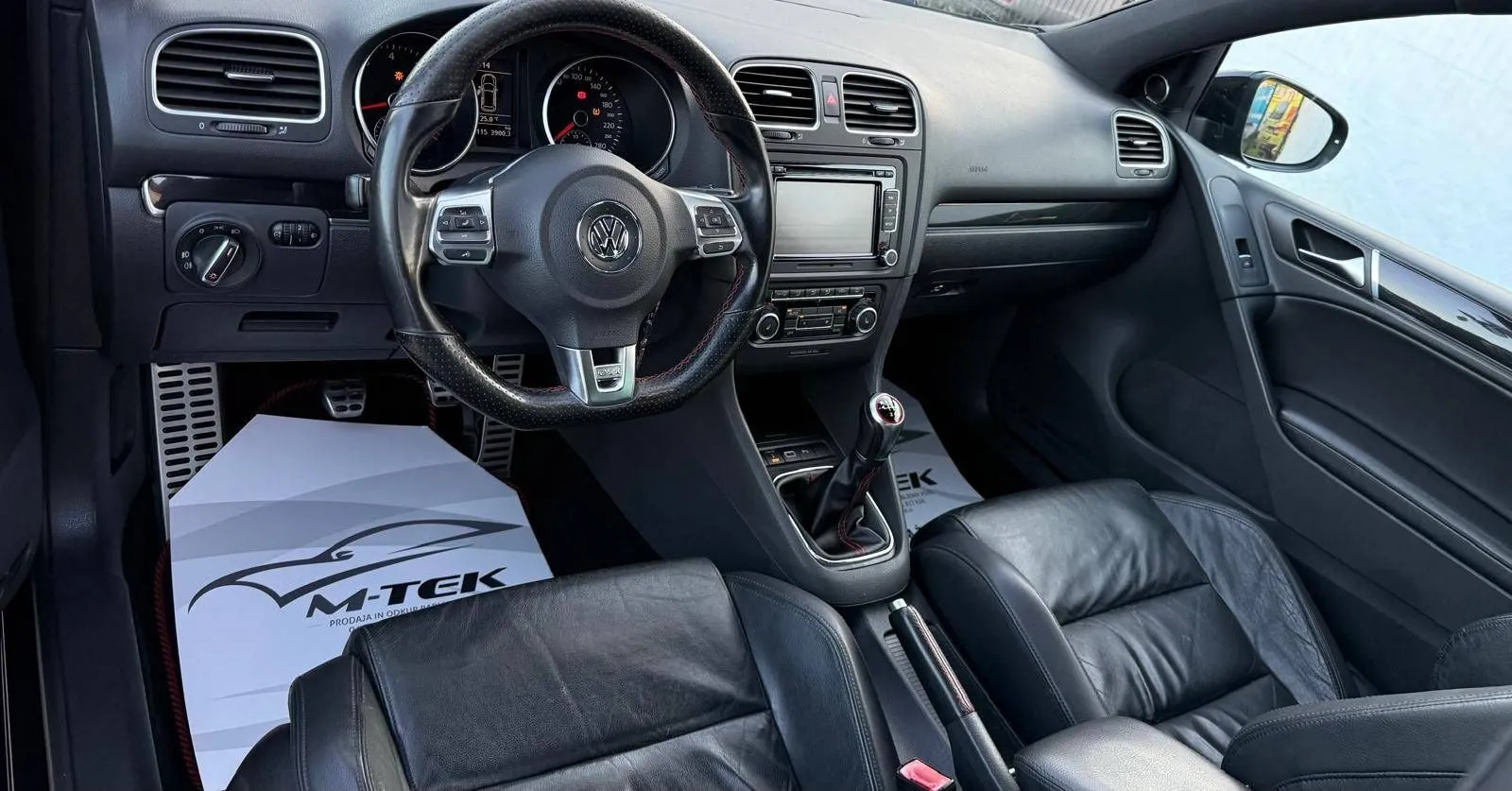 Notranja slika - Volkswagen Golf - 2.0 TSI GTI KREDIT BREZ POLOGA - 12